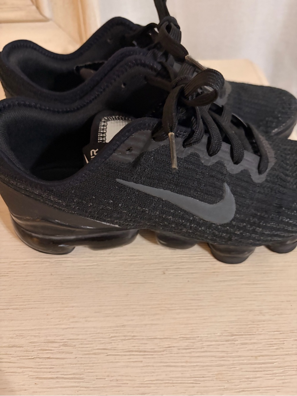 Nike Big Kids Air VaporMax Flyknit 3
Running Sneakers Sz 7Y